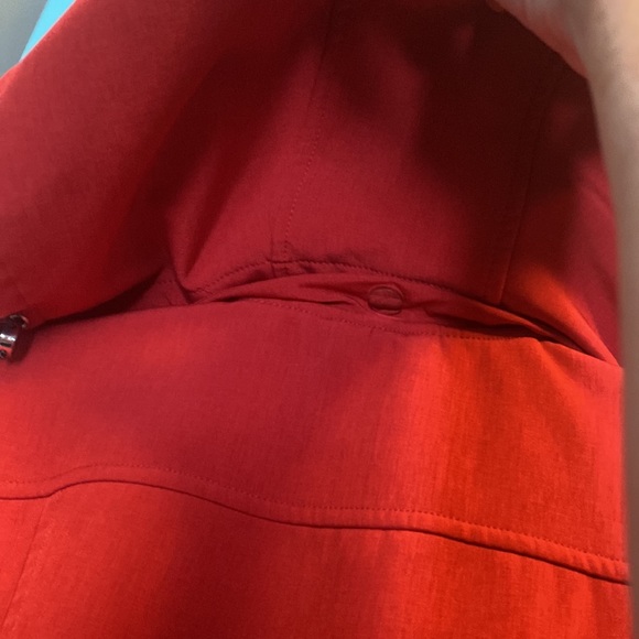 Ladies London Fog rain coat with hood. Size S - Picture 7 of 8